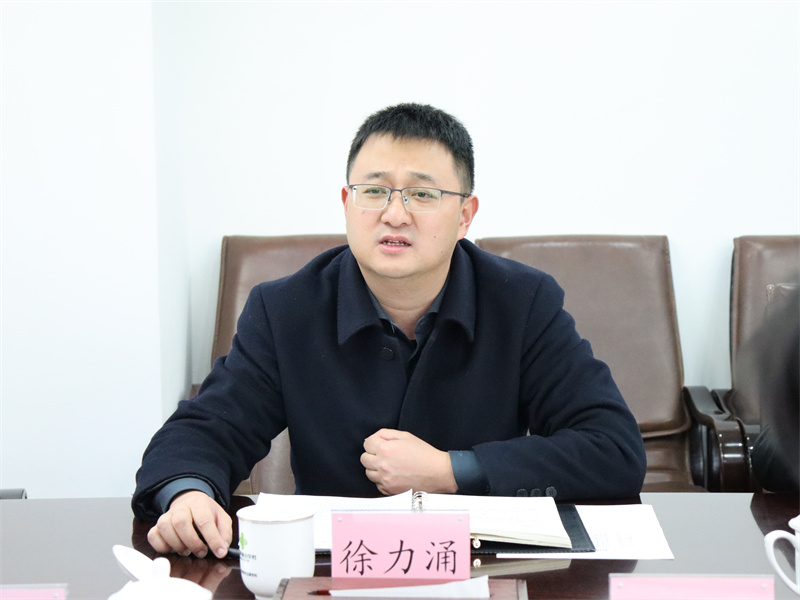 楊武秀會見萬源市委常委、副市長徐力涌一行